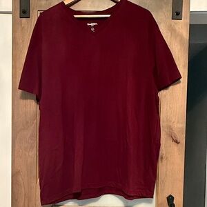 Goodfellow & Co Men's V-Neck Tee - Wine Size XXL